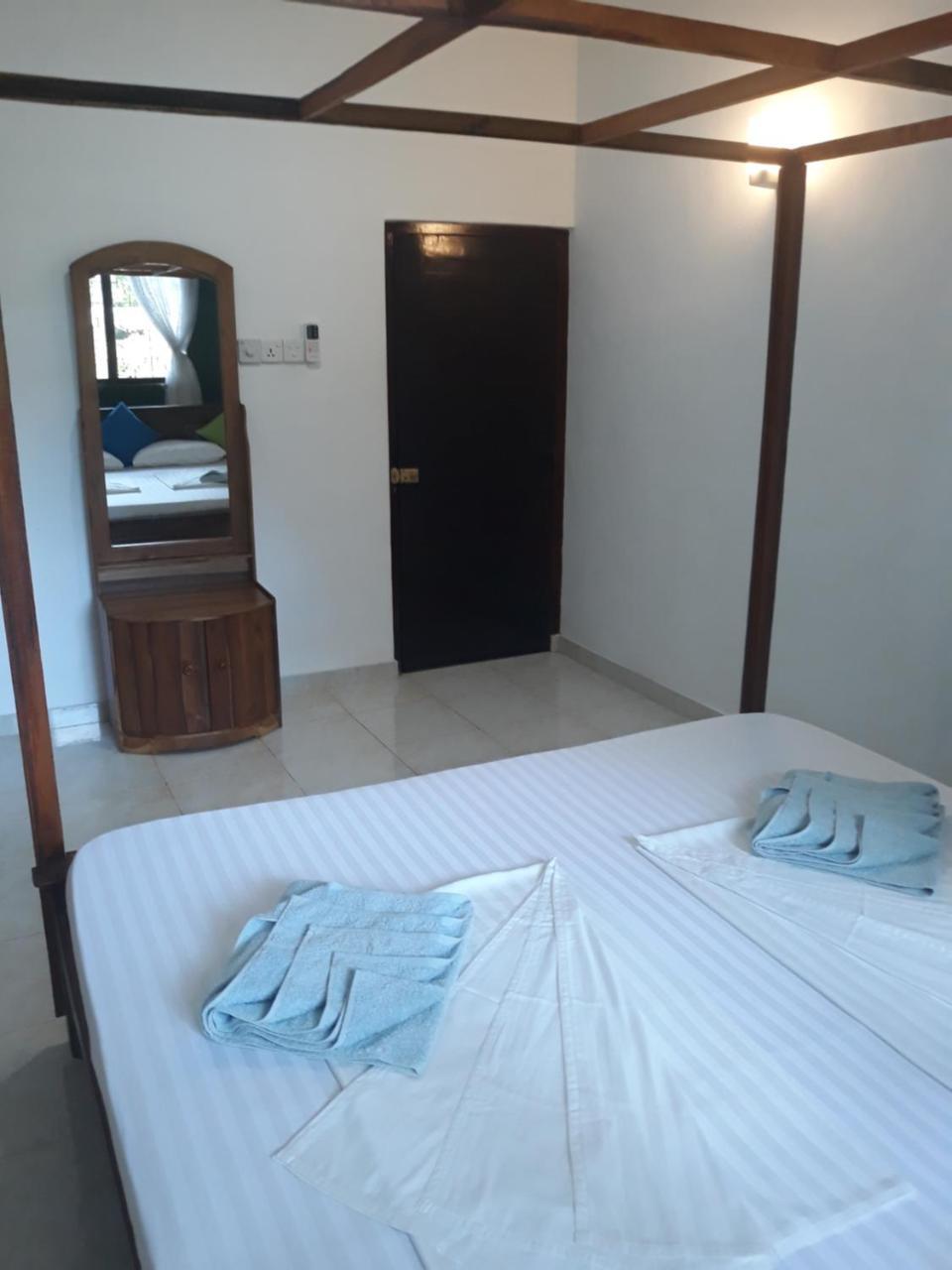 Coco Hostels - Weligama Esterno foto